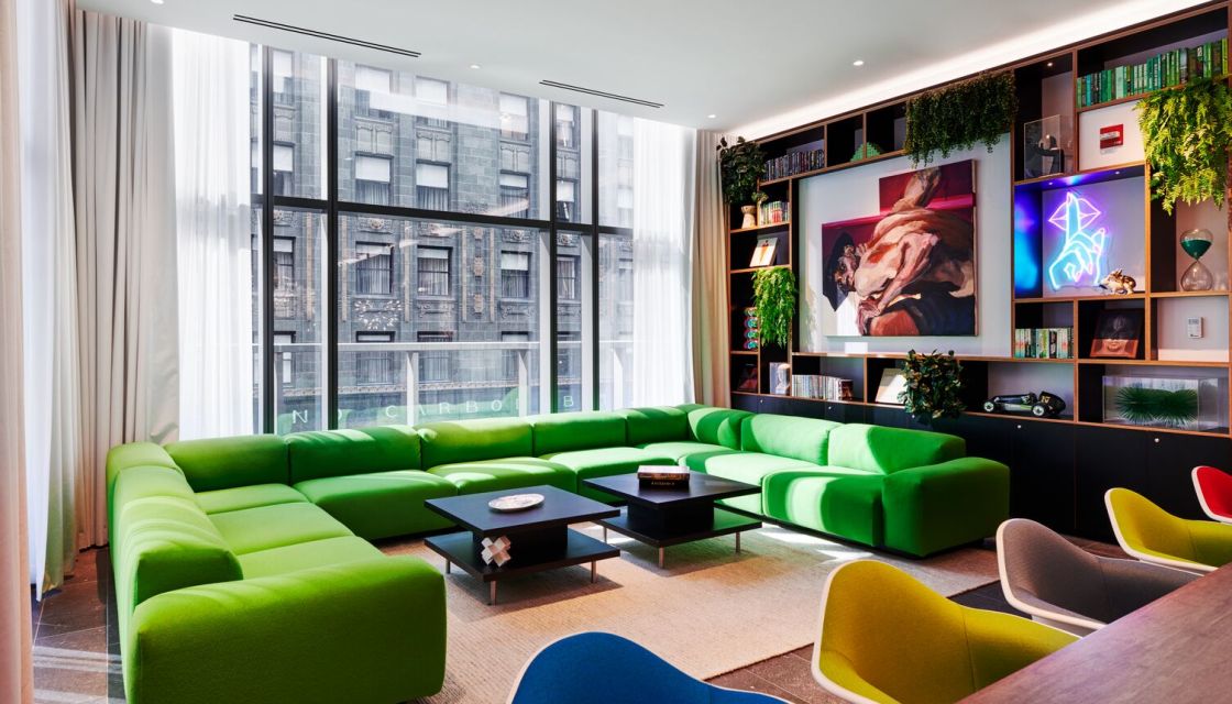 Luxury hotel, affordable prices downtown Chicago citizenM